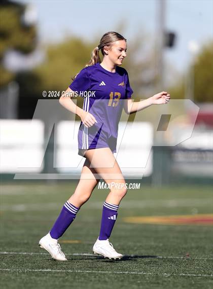 Thumbnail 2 in Sabino vs Sunnyside (Brandon Bean Soccer Tournament) photogallery.