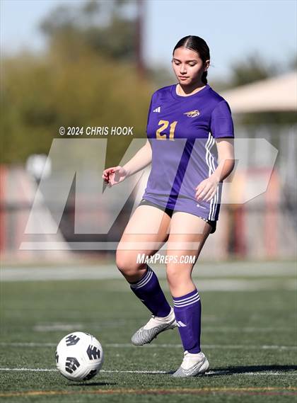 Thumbnail 3 in Sabino vs Sunnyside (Brandon Bean Soccer Tournament) photogallery.
