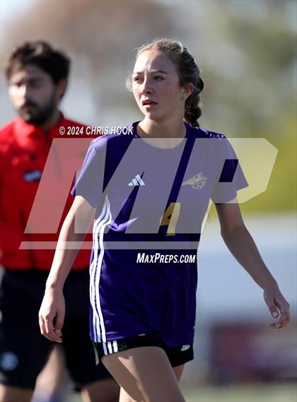 Thumbnail 3 in Sabino vs Sunnyside (Brandon Bean Soccer Tournament) photogallery.