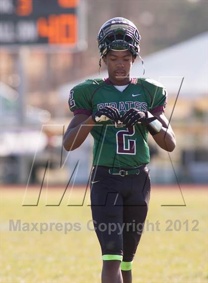 Thumbnail 1 in Cinnaminson vs. Cedar Creek (NJSIAA South Group 2 Playoffs) photogallery.