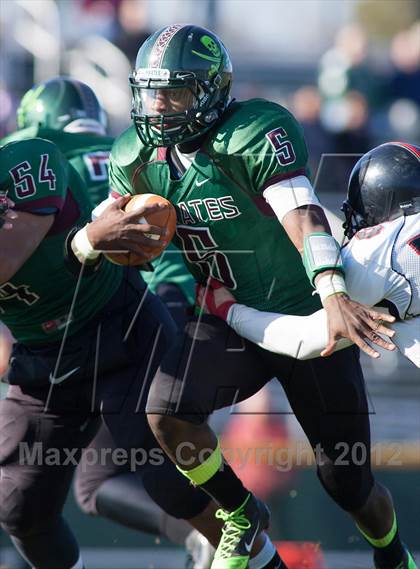 Thumbnail 1 in Cinnaminson vs. Cedar Creek (NJSIAA South Group 2 Playoffs) photogallery.