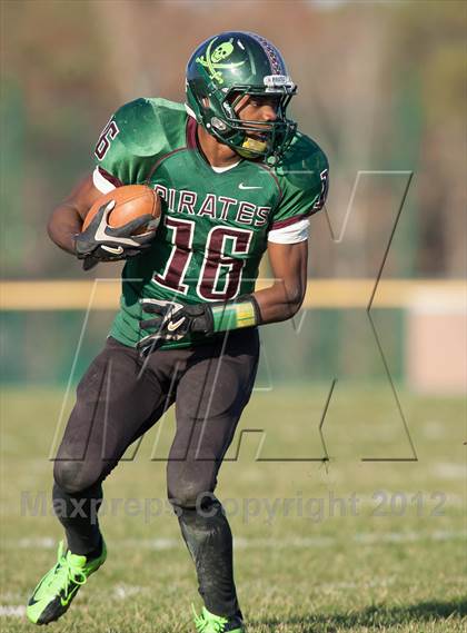 Thumbnail 2 in Cinnaminson vs. Cedar Creek (NJSIAA South Group 2 Playoffs) photogallery.