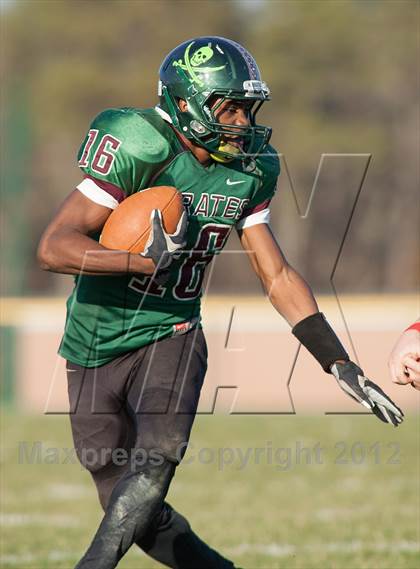 Thumbnail 1 in Cinnaminson vs. Cedar Creek (NJSIAA South Group 2 Playoffs) photogallery.