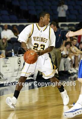 Thumbnail 2 in Campbell Hall vs. Santa Margarita (Nike Extravaganza) photogallery.