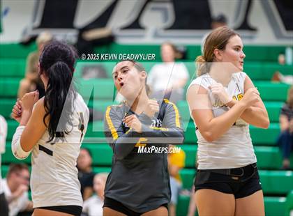 Thumbnail 3 in Ventura @ Thousand Oaks photogallery.