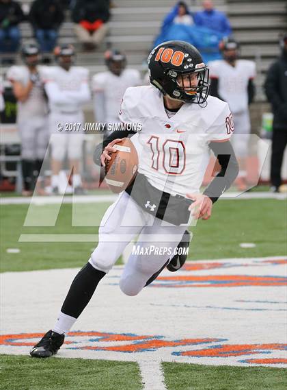 Thumbnail 2 in Libertyville @ East St. Louis (IHSA 7A 1st. Round Playoff) photogallery.