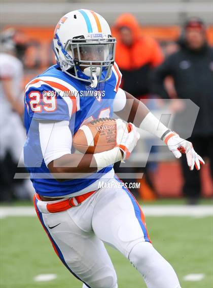 Thumbnail 2 in Libertyville @ East St. Louis (IHSA 7A 1st. Round Playoff) photogallery.