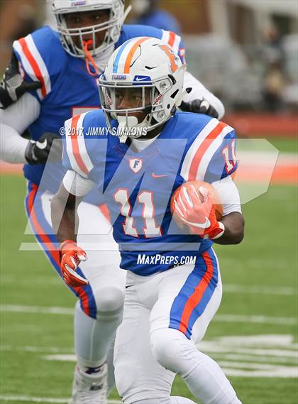 Thumbnail 1 in Libertyville @ East St. Louis (IHSA 7A 1st. Round Playoff) photogallery.