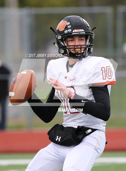 Thumbnail 1 in Libertyville @ East St. Louis (IHSA 7A 1st. Round Playoff) photogallery.