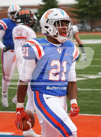 Thumbnail 1 in Libertyville @ East St. Louis (IHSA 7A 1st. Round Playoff) photogallery.