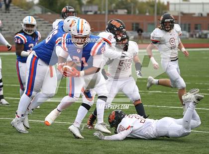 Thumbnail 1 in Libertyville @ East St. Louis (IHSA 7A 1st. Round Playoff) photogallery.