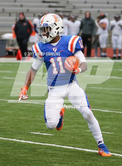 Thumbnail 1 in Libertyville @ East St. Louis (IHSA 7A 1st. Round Playoff) photogallery.