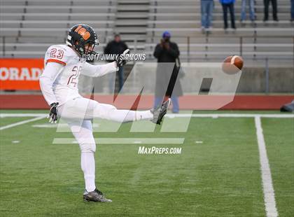 Thumbnail 1 in Libertyville @ East St. Louis (IHSA 7A 1st. Round Playoff) photogallery.
