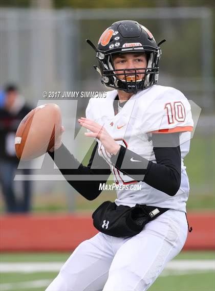 Thumbnail 2 in Libertyville @ East St. Louis (IHSA 7A 1st. Round Playoff) photogallery.