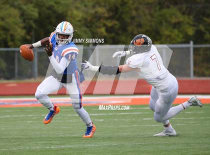 Thumbnail 2 in Libertyville @ East St. Louis (IHSA 7A 1st. Round Playoff) photogallery.