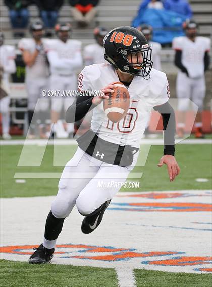 Thumbnail 3 in Libertyville @ East St. Louis (IHSA 7A 1st. Round Playoff) photogallery.