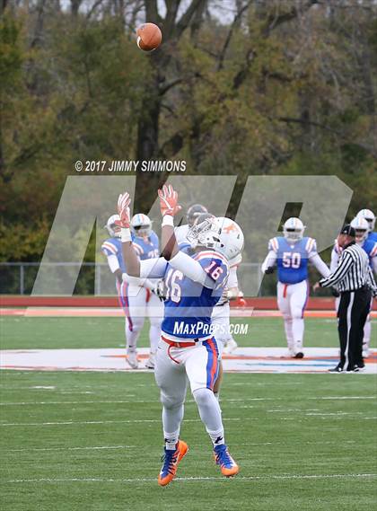 Thumbnail 1 in Libertyville @ East St. Louis (IHSA 7A 1st. Round Playoff) photogallery.