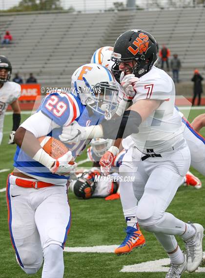 Thumbnail 1 in Libertyville @ East St. Louis (IHSA 7A 1st. Round Playoff) photogallery.