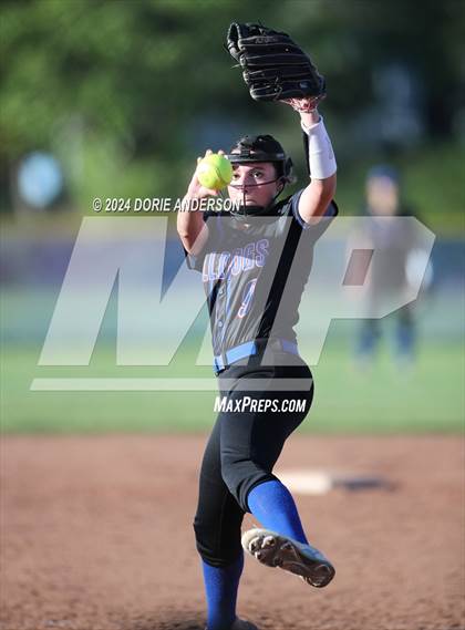 Thumbnail 3 in Oak Ridge @ Folsom photogallery.