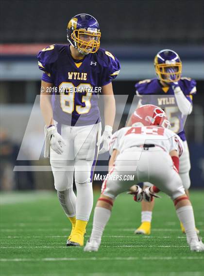 Thumbnail 2 in Wylie vs. Carthage (UIL 4A Division 1 Final) photogallery.