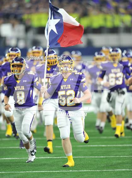 Thumbnail 3 in Wylie vs. Carthage (UIL 4A Division 1 Final) photogallery.