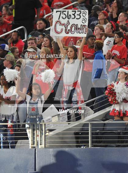 Thumbnail 3 in Wylie vs. Carthage (UIL 4A Division 1 Final) photogallery.