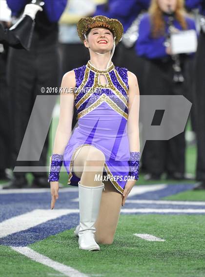 Thumbnail 1 in Wylie vs. Carthage (UIL 4A Division 1 Final) photogallery.