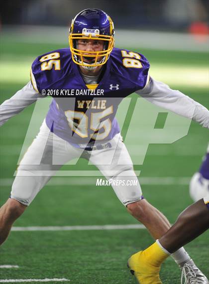 Thumbnail 1 in Wylie vs. Carthage (UIL 4A Division 1 Final) photogallery.