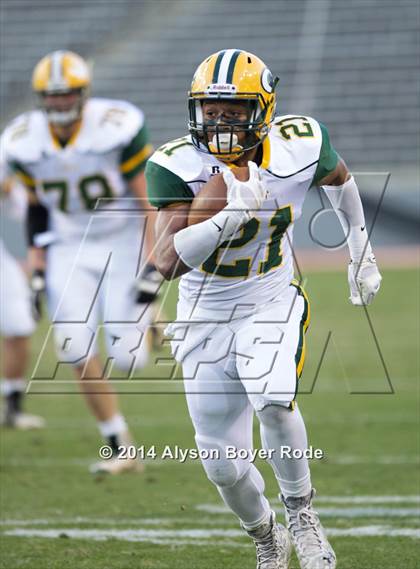 Thumbnail 2 in Havelock vs. Crest (NCHSAA 3AA Final) photogallery.