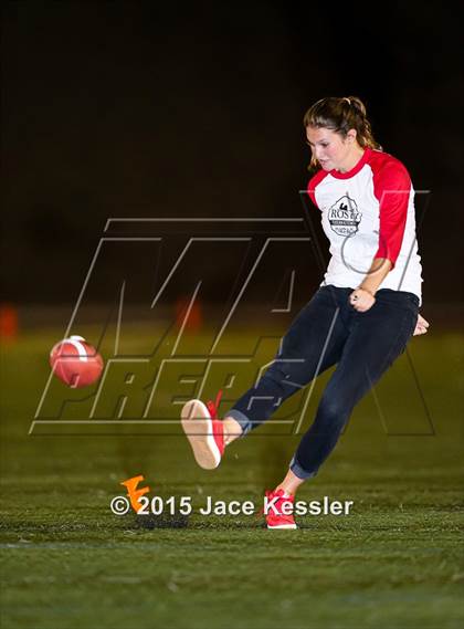 Thumbnail 3 in Canyon @ Calabasas photogallery.