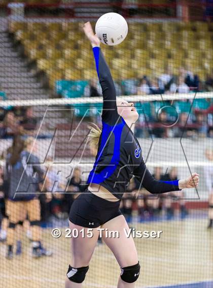 Thumbnail 3 in Lyons vs. Limon (CHSAA 2A Playoff) photogallery.