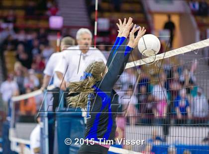 Thumbnail 2 in Lyons vs. Limon (CHSAA 2A Playoff) photogallery.
