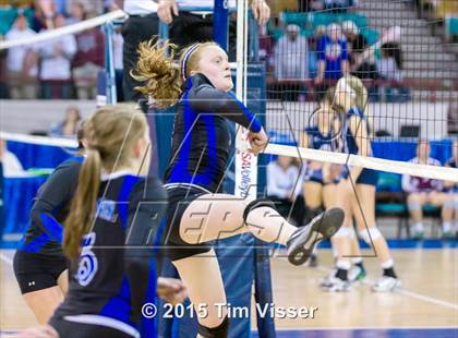 Thumbnail 2 in Lyons vs. Limon (CHSAA 2A Playoff) photogallery.