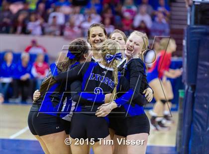 Thumbnail 2 in Lyons vs. Limon (CHSAA 2A Playoff) photogallery.