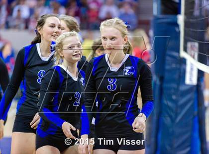Thumbnail 3 in Lyons vs. Limon (CHSAA 2A Playoff) photogallery.
