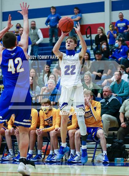 Thumbnail 2 in Brock vs. City View (UIL Class 3A Quarterfinal) photogallery.