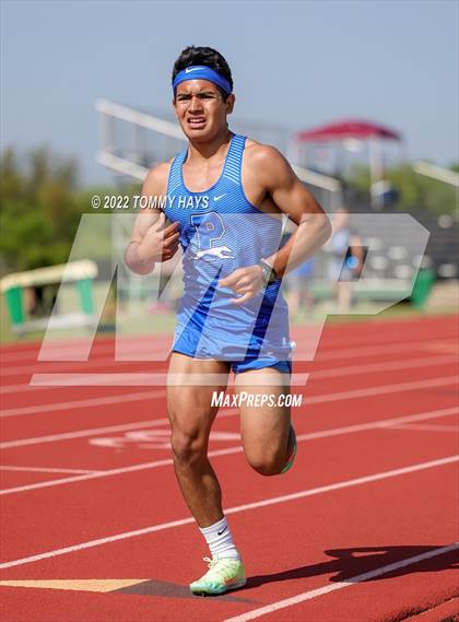 Thumbnail 1 in UIL 3A Area Track Meet photogallery.