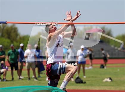 Thumbnail 3 in UIL 3A Area Track Meet photogallery.