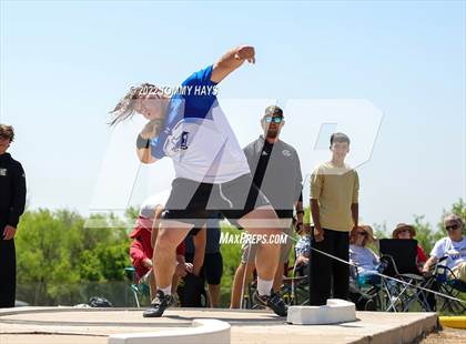 Thumbnail 3 in UIL 3A Area Track Meet photogallery.