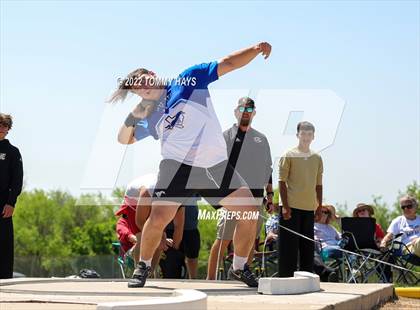 Thumbnail 1 in UIL 3A Area Track Meet photogallery.