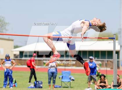 Thumbnail 1 in UIL 3A Area Track Meet photogallery.