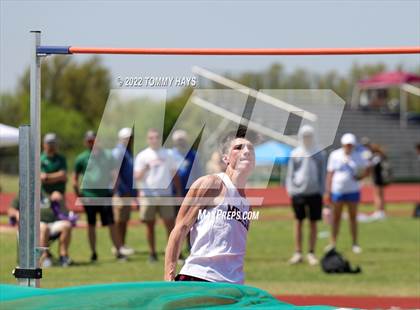 Thumbnail 3 in UIL 3A Area Track Meet photogallery.