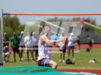 Thumbnail 2 in UIL 3A Area Track Meet photogallery.