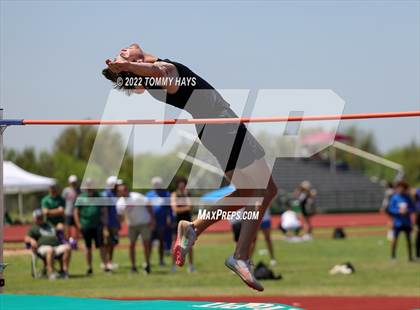 Thumbnail 1 in UIL 3A Area Track Meet photogallery.