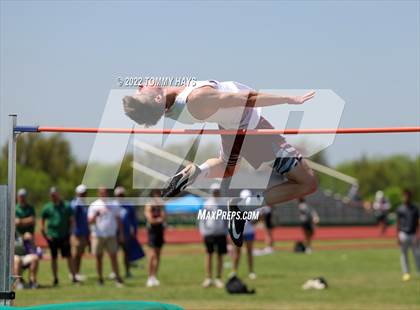 Thumbnail 2 in UIL 3A Area Track Meet photogallery.