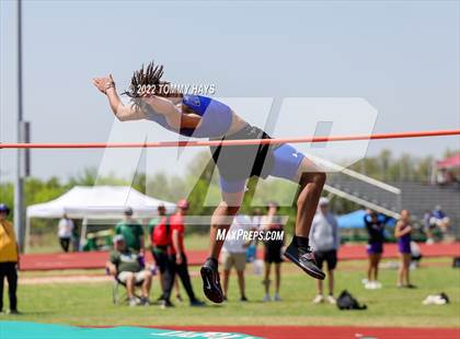 Thumbnail 3 in UIL 3A Area Track Meet photogallery.