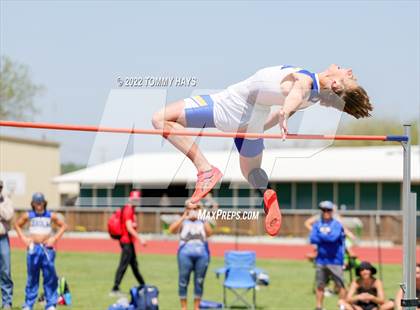 Thumbnail 3 in UIL 3A Area Track Meet photogallery.