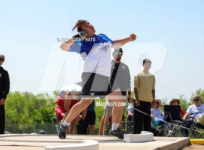 Thumbnail 2 in UIL 3A Area Track Meet photogallery.