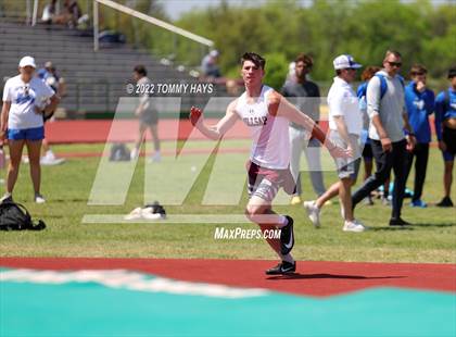 Thumbnail 1 in UIL 3A Area Track Meet photogallery.