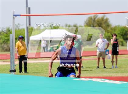 Thumbnail 3 in UIL 3A Area Track Meet photogallery.